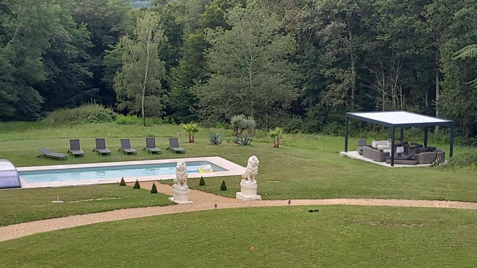 La Tour Carree D'Un Chateau Auzouer-en-Touraine Εξωτερικό φωτογραφία